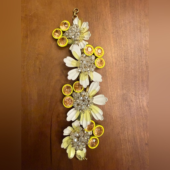 J CREW Yellow Brulee enamel Flower bracelet- stunning! EUC - Picture 3 of 6